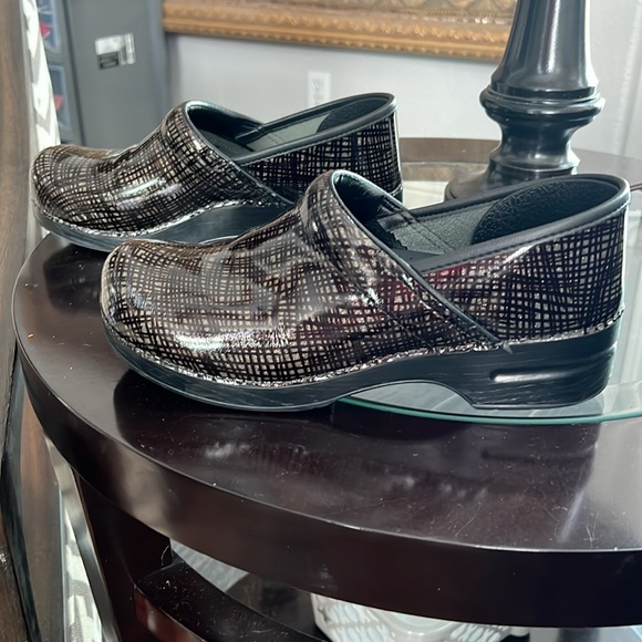 Dansko professional Clogs size 42 lightly used - Picture 4 of 7